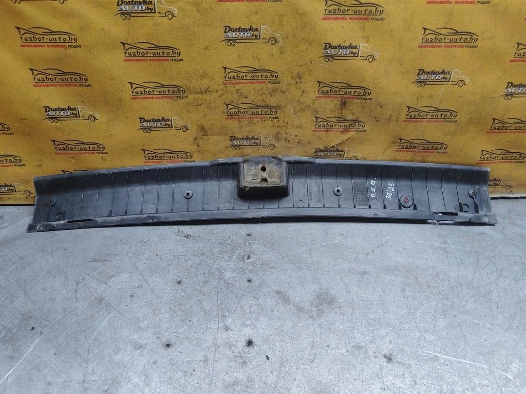 Накладка замка багажника 0LR7RW Opel Zafira купить с доставкой