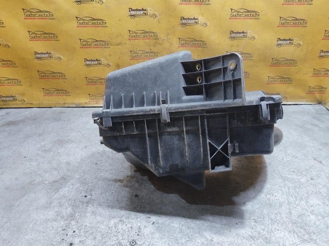 Корпус воздушного фильтра UJJWBZ Volvo V70 купить в магазине запчастей бу