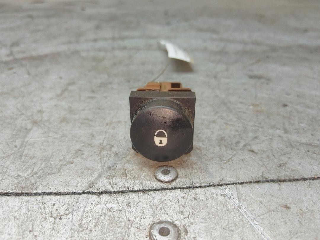 Кнопка центрального замка KAM26W Citroen Xsara Picasso - Фото 1