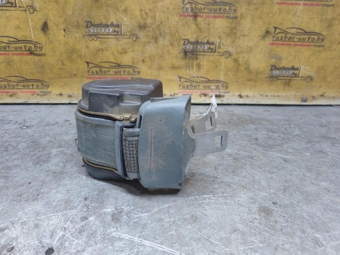 Ремень безопасности задний центральный GEGE3N Renault Megane купить в магазине запчастей бу