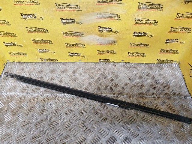 Молдинг стекла двери задней левой наружный 3QD34X Mitsubishi Carisma купить