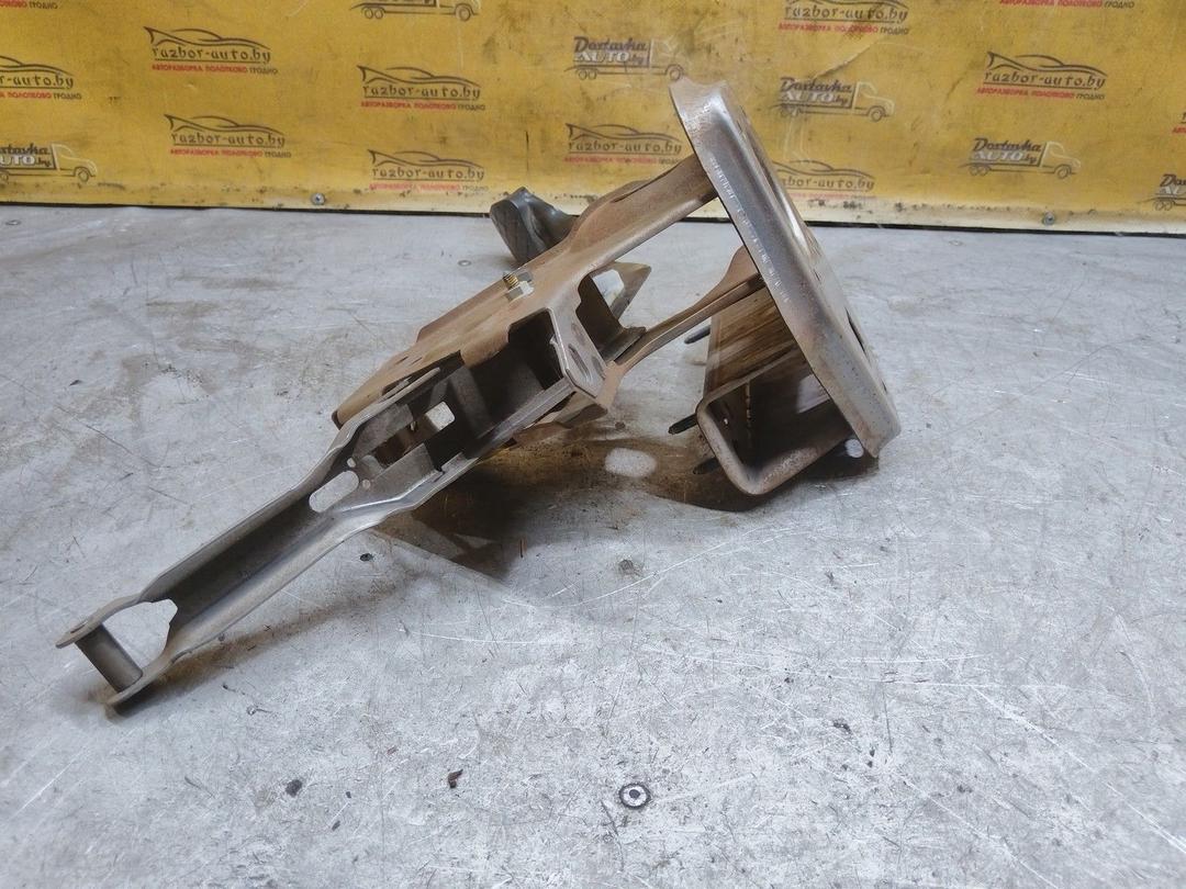 Педаль тормоза FNCB2J Volkswagen Polo купить с доставкой