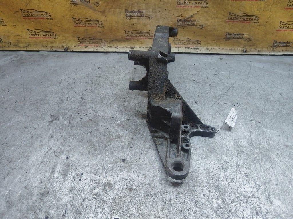 Кронштейн генератора 0URV1Z Volvo S60 - Фото 3