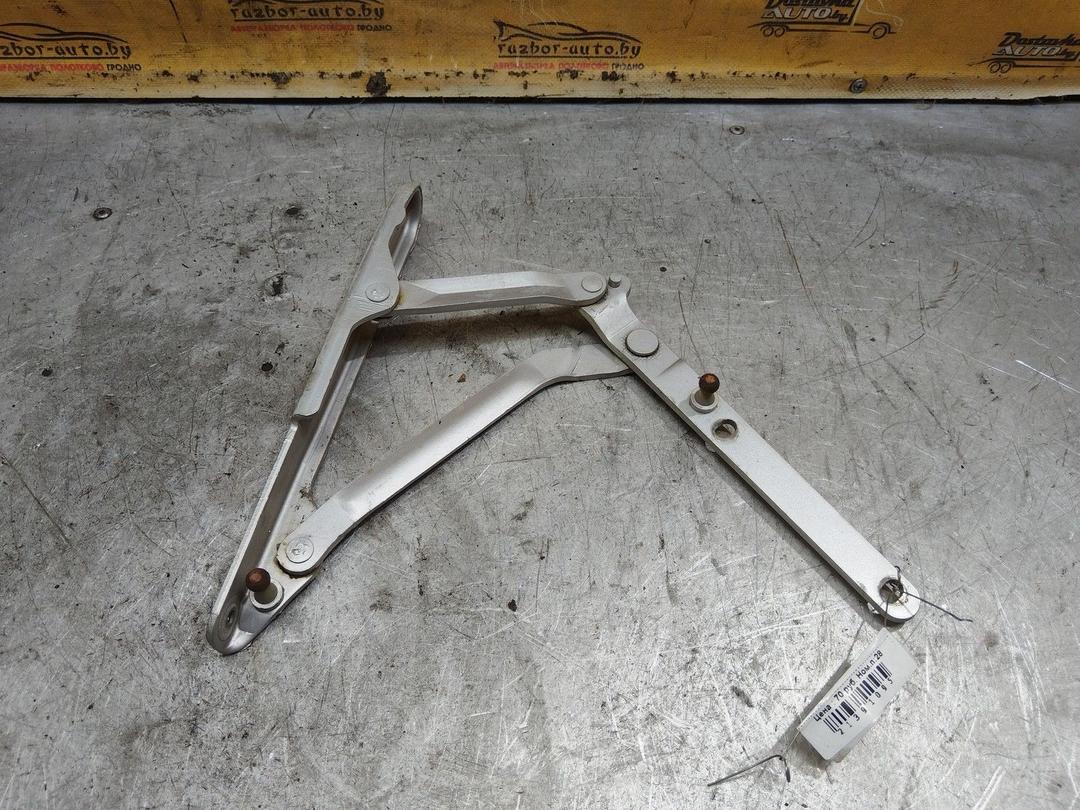 Петля крышки багажника 1HVP0T Alfa Romeo 159