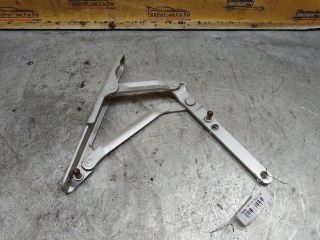 Петля крышки багажника 1HVP0T Alfa Romeo 159