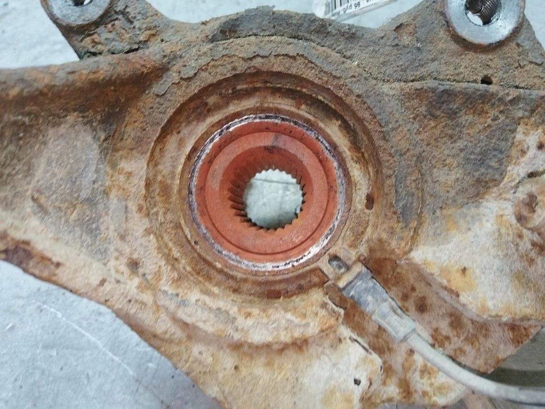 Кулак поворотный левый 13IFKP Renault Espace купить в магазине запчастей бу