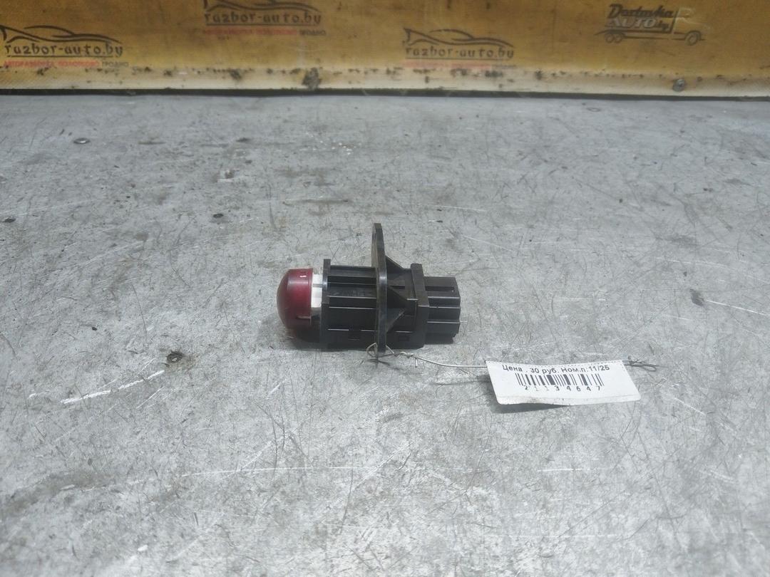 Кнопка аварийной сигнализации L5PRO5 Mitsubishi Grandis купить с доставкой