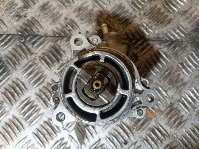 Насос вакуумный L1NCOB Mazda Premacy купить с доставкой