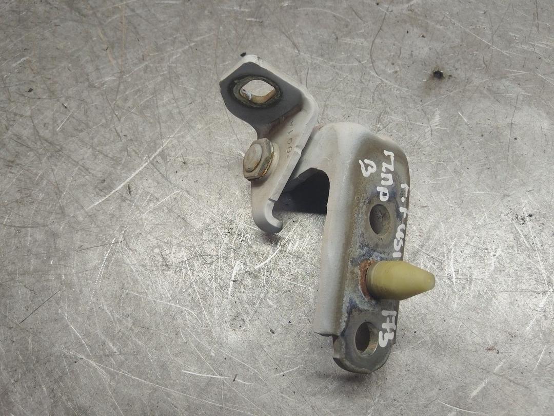 Петля двери передней правой 5UNAZ2 Ford Fusion undefined