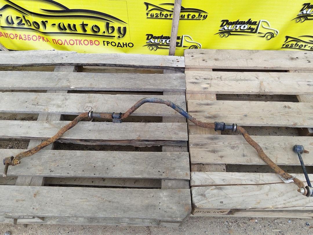 Стабилизатор подвески (поперечной устойчивости) передний Y0CWQI Mazda 323F купить в магазине запчастей бу