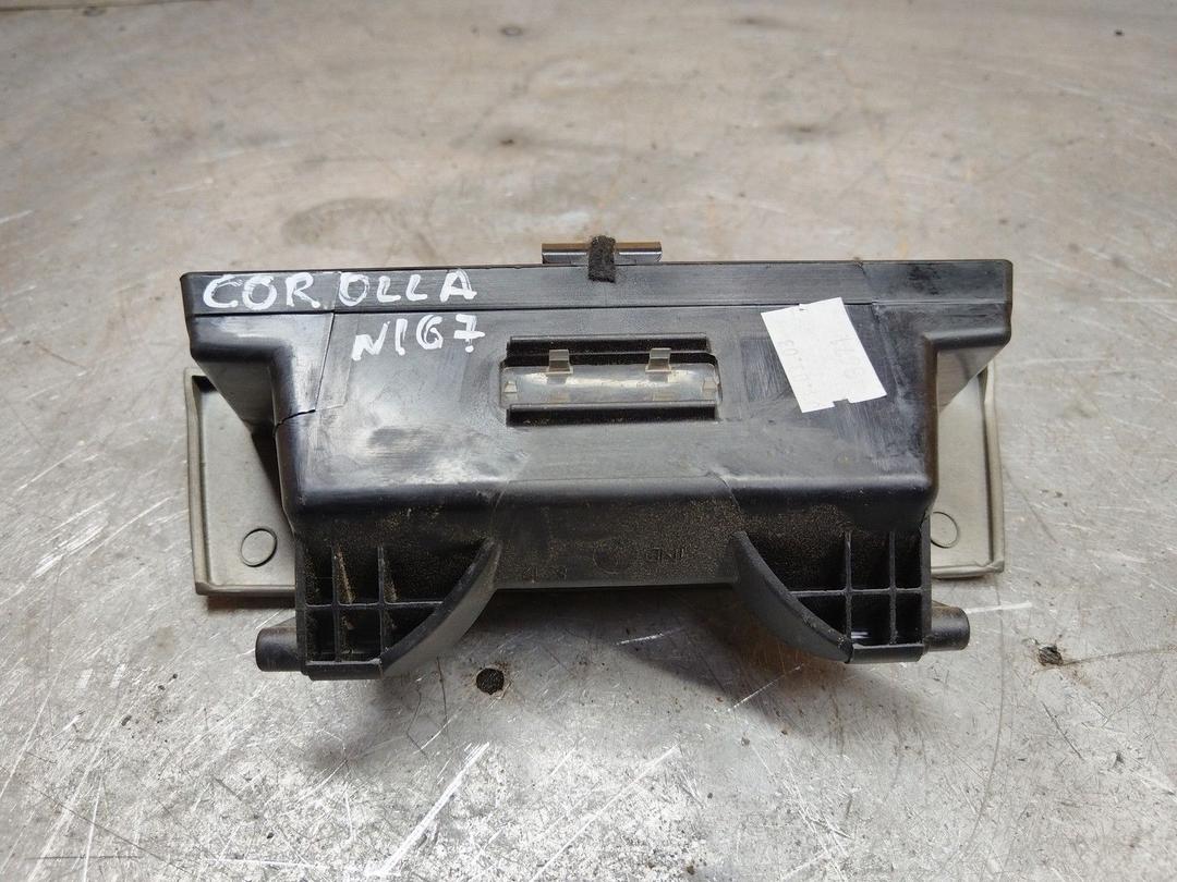 Пепельница 8YK81D Toyota Corolla купить в магазине запчастей бу