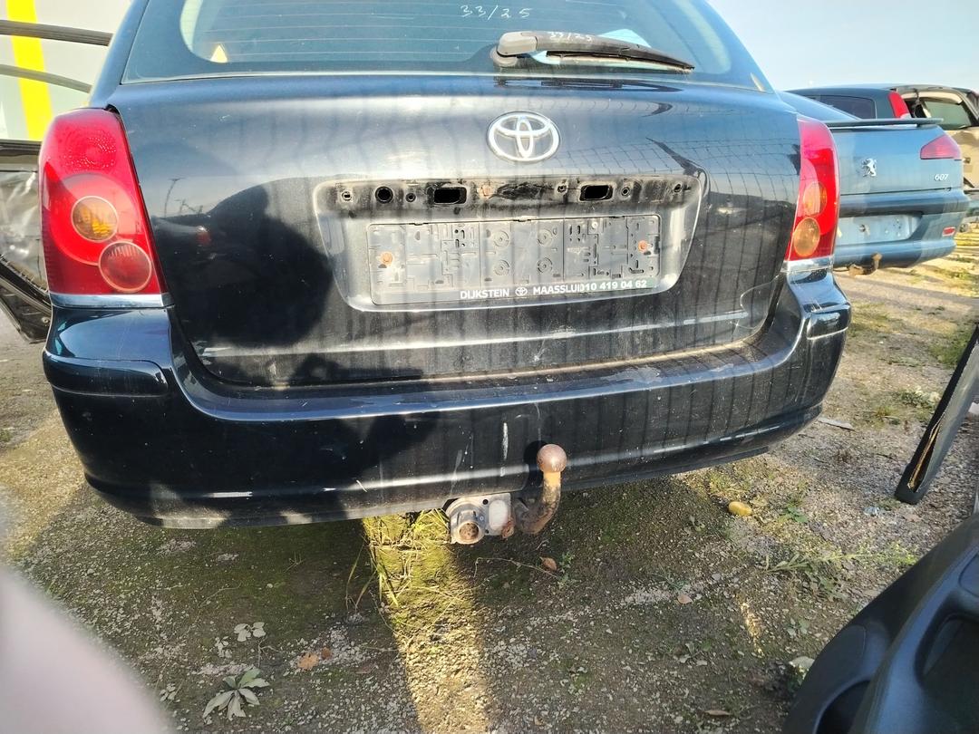 Бампер задний F373FC Toyota Avensis