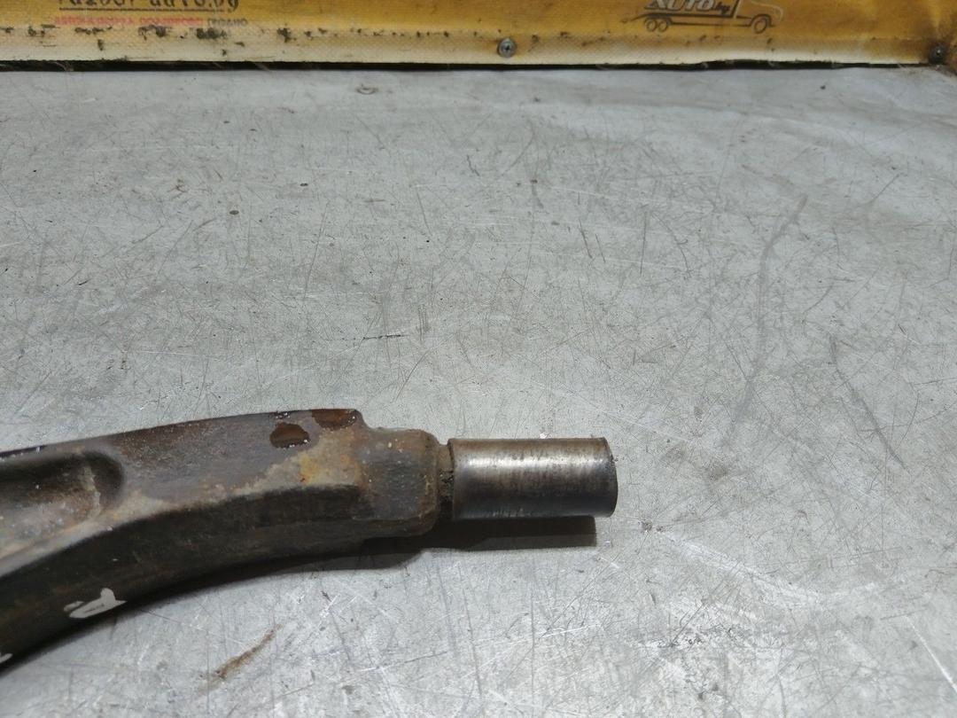 Рычаг передний правый MC2UM8 Peugeot 405 купить