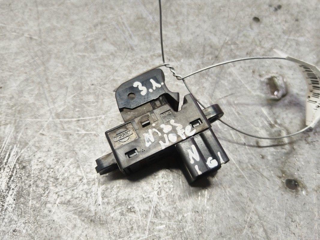 Кнопка стеклоподъемника заднего левого 3R5Y71 Nissan Note - Фото 2
