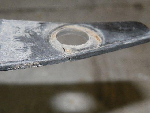 Решетка радиатора FQHMIQ Mazda 323F - Фото 10