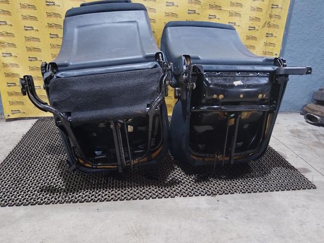 Сиденье переднее A4S1X5 Audi 100 undefined