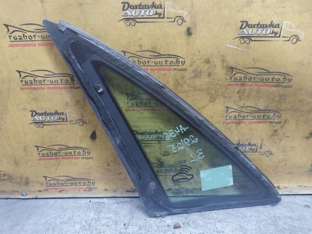 Стекло кузовное боковое левое UY0NHA Audi A4 купить с доставкой