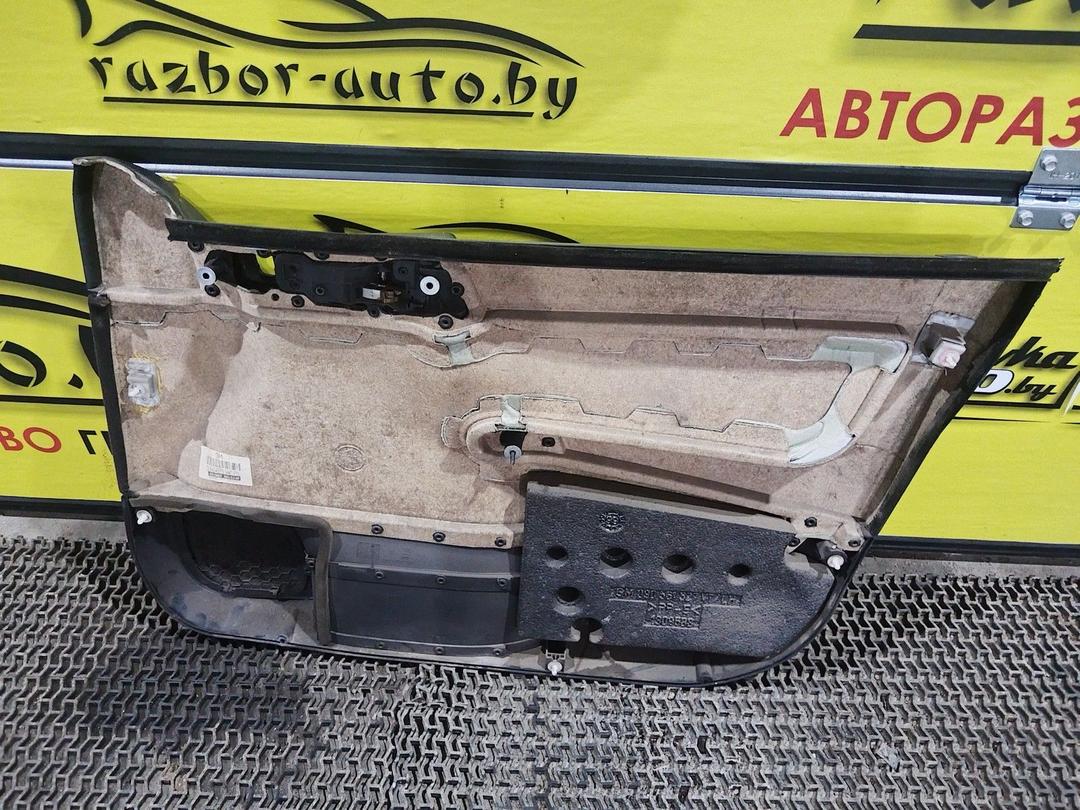 Обшивка двери передней левой (дверная карта) KWGD68 Opel Astra купить