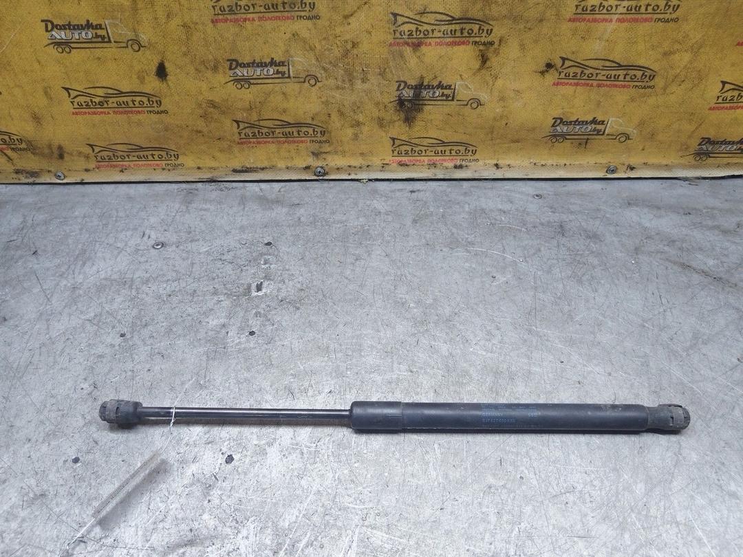 Амортизатор крышки багажника (3-5 двери) O21TNX Skoda Roomster undefined