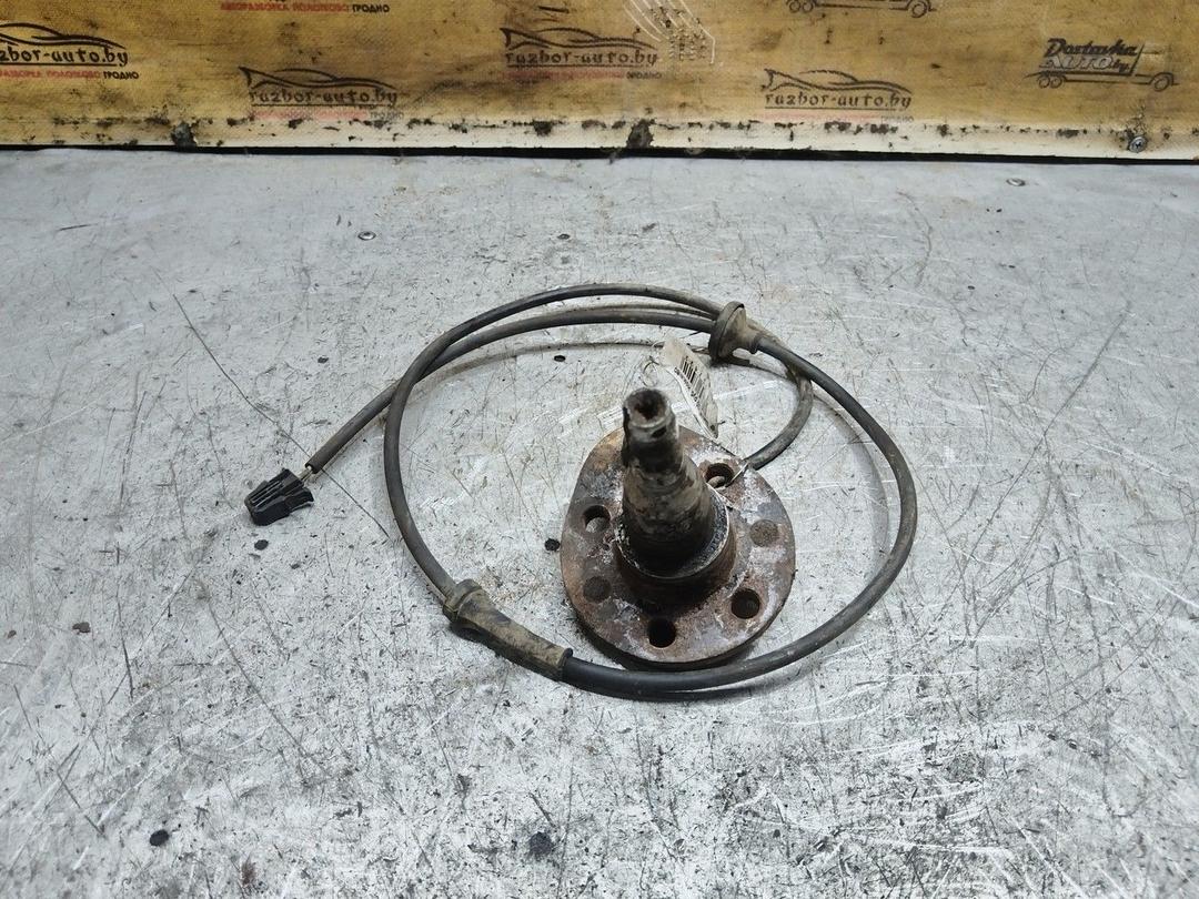 Цапфа задняя (ось ступицы) 4UT3H0 Volkswagen Golf - Фото 1