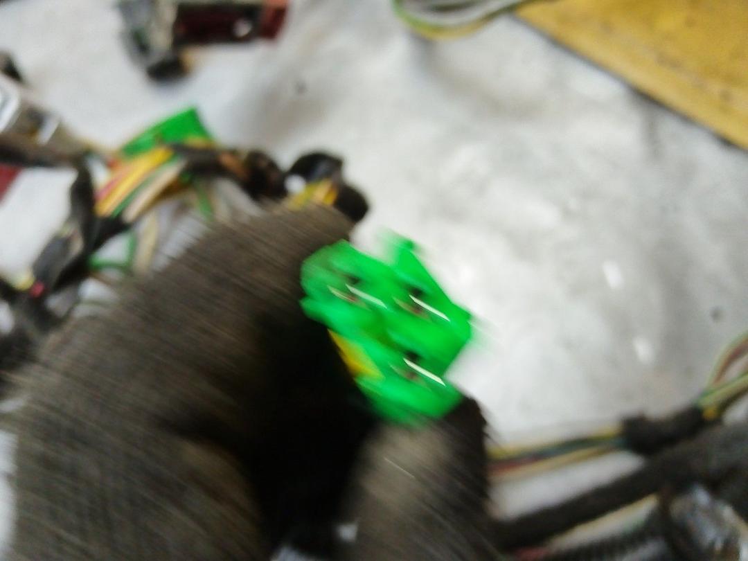 Проводка JHCIW8 Peugeot 307 undefined