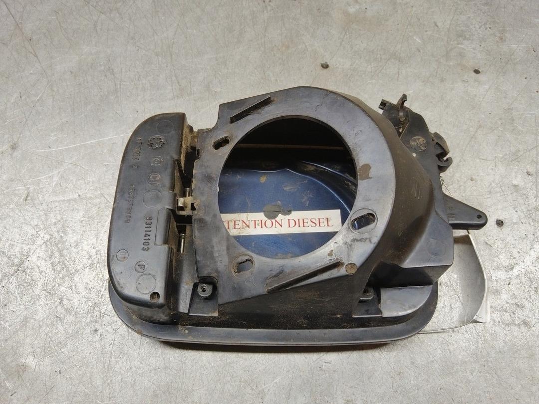 Лючок топливного бака VH1K4J Peugeot 406 купить