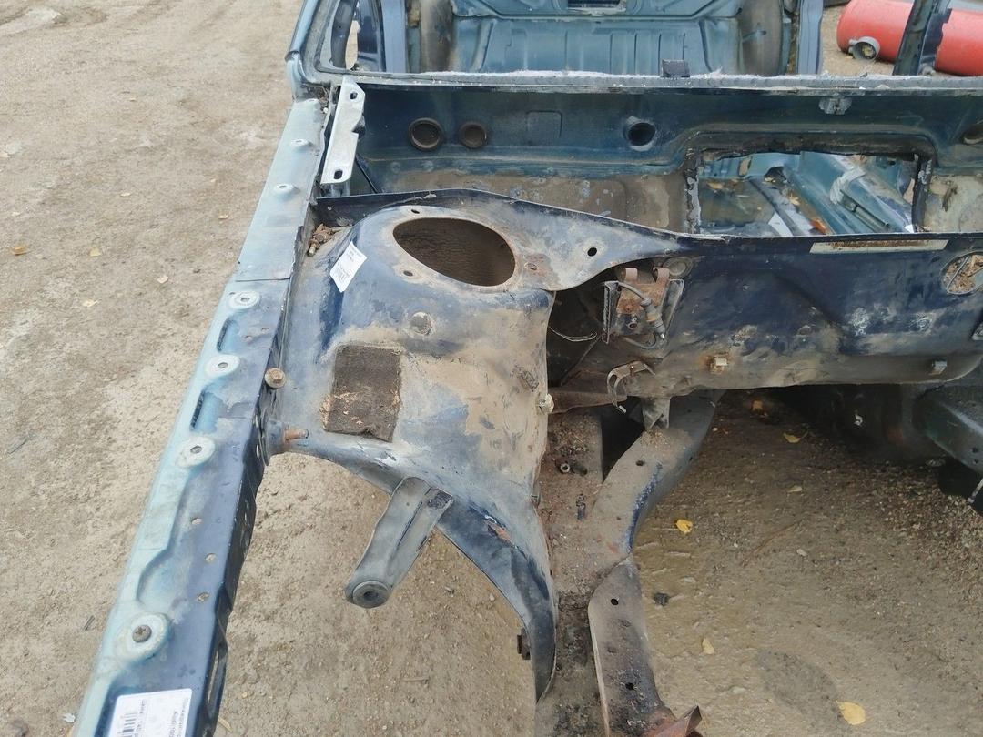 Стакан лонжерона правый S9P5RN Audi 100