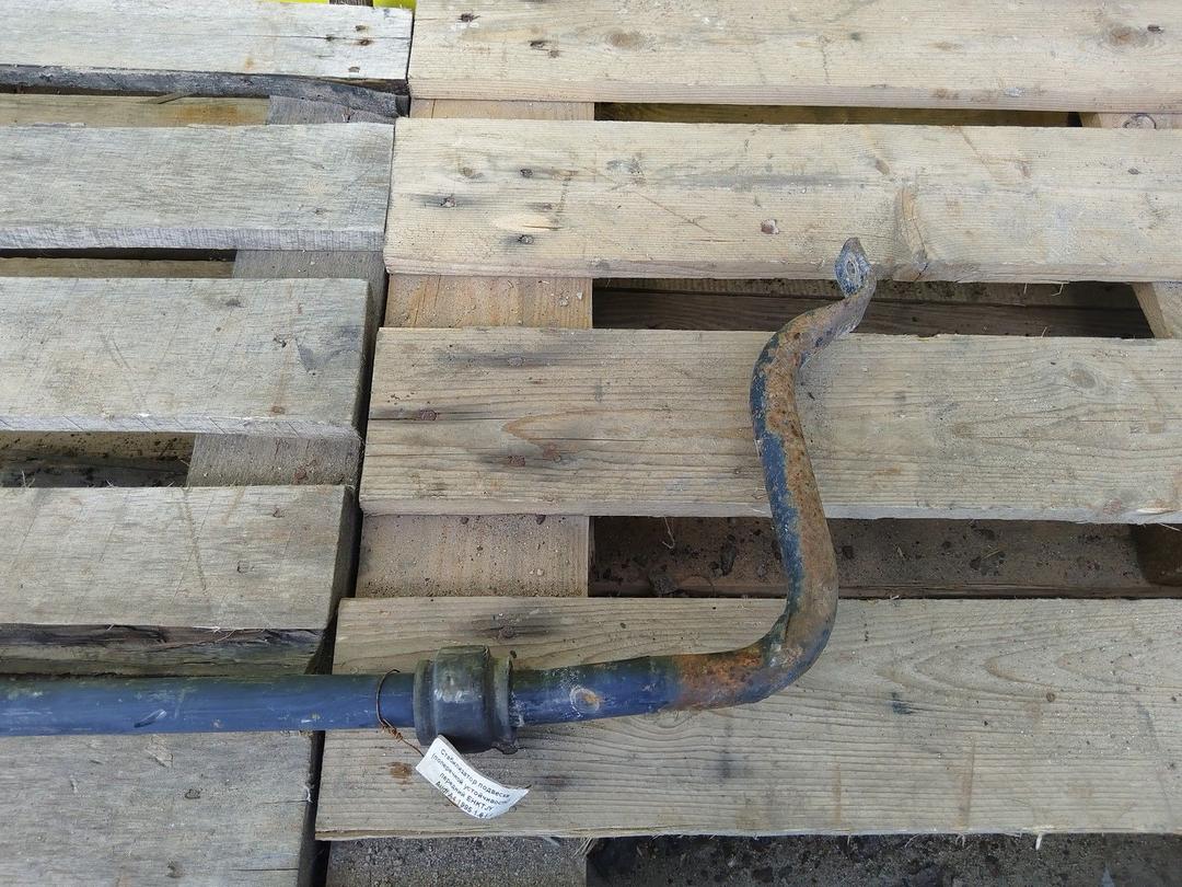 Стабилизатор подвески (поперечной устойчивости) передний EHKTJY Audi A4 купить с доставкой