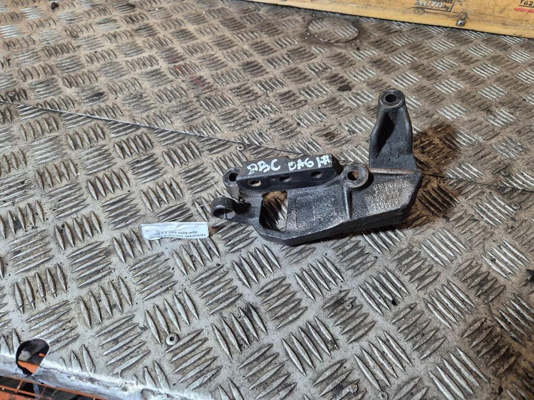 Кронштейн двигателя 70VJWO Opel Astra - Фото 3