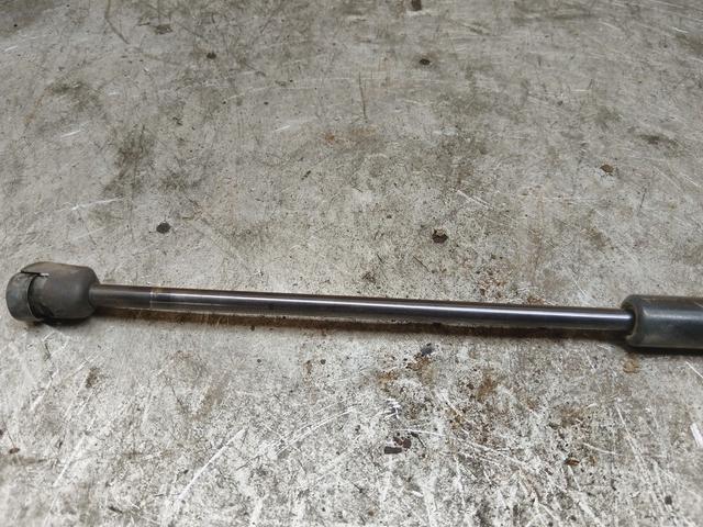 Амортизатор крышки багажника (3-5 двери) J9X8S8 Hyundai Getz купить с доставкой