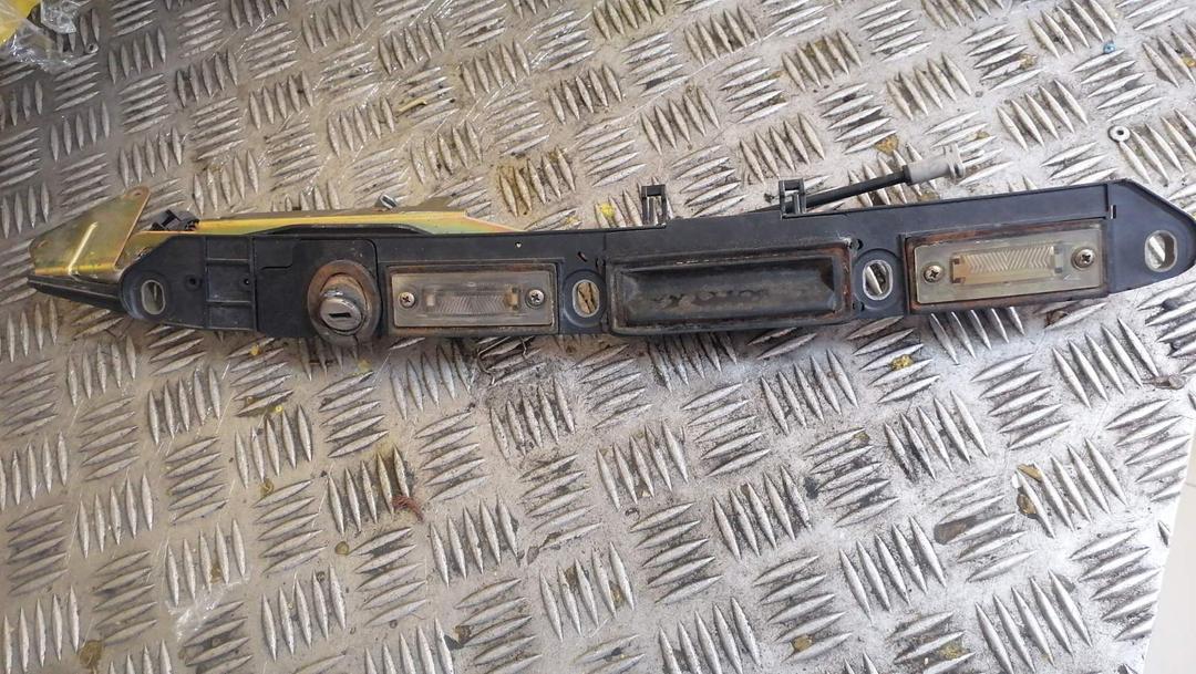 Накладка подсветки номера PB8XT5 Volkswagen Passat