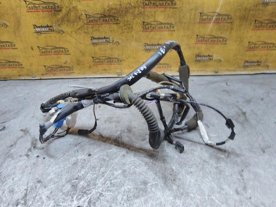 Проводка крышки багажника BW8DEM Toyota Corolla