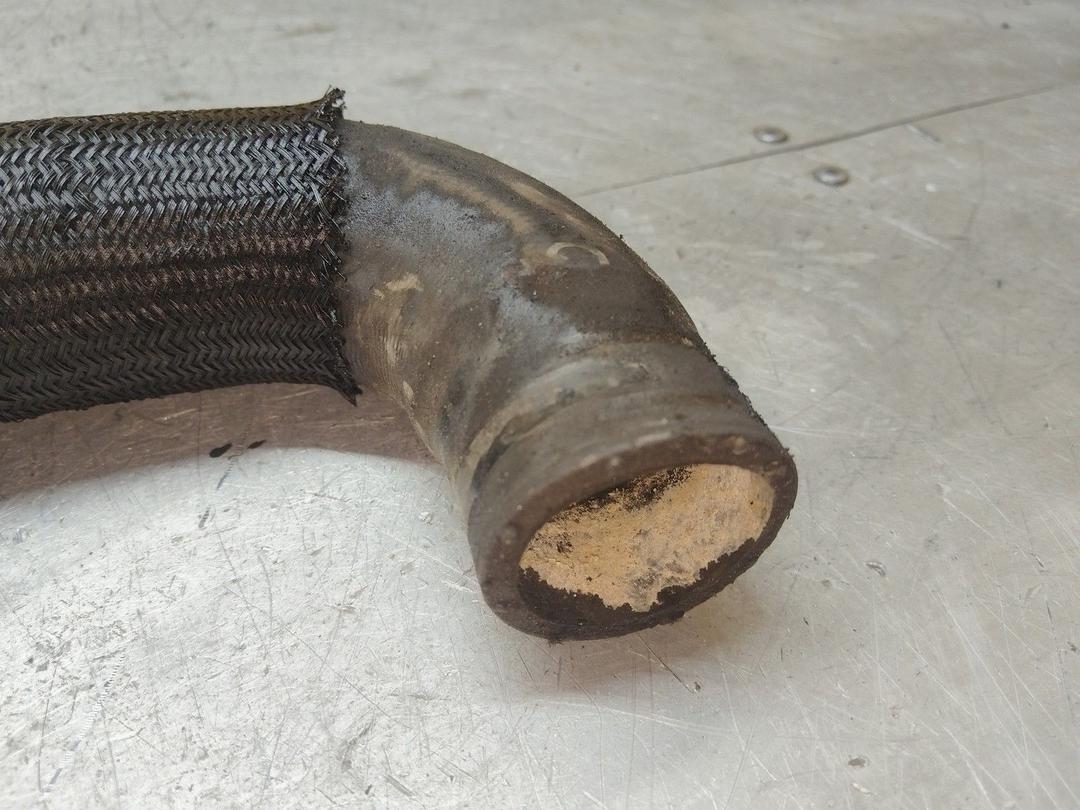 Патрубок радиатора EE31H5 Toyota Avensis - Фото 2