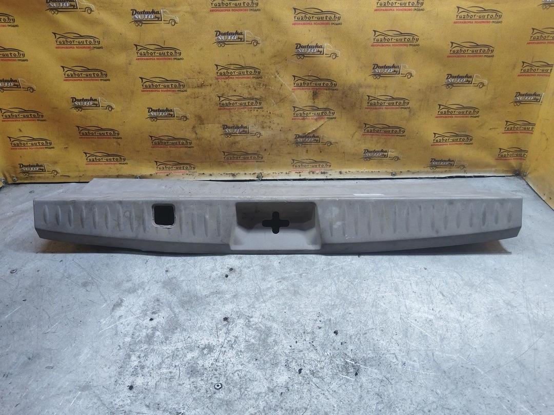 Накладка замка багажника 74P7K7 Mitsubishi Grandis купить на авторазборке