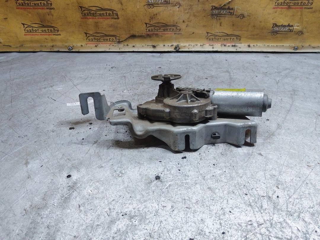 Моторчик заднего стеклоочистителя (дворника) 77YLL4 Renault Laguna купить в магазине запчастей бу