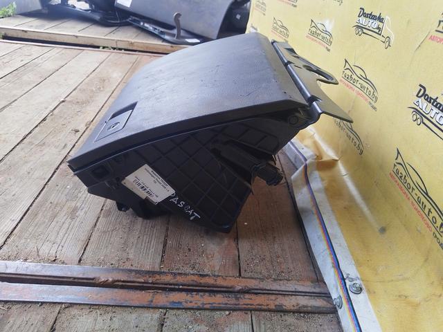 Бардачок 7M2Q3F Volkswagen Passat купить с доставкой