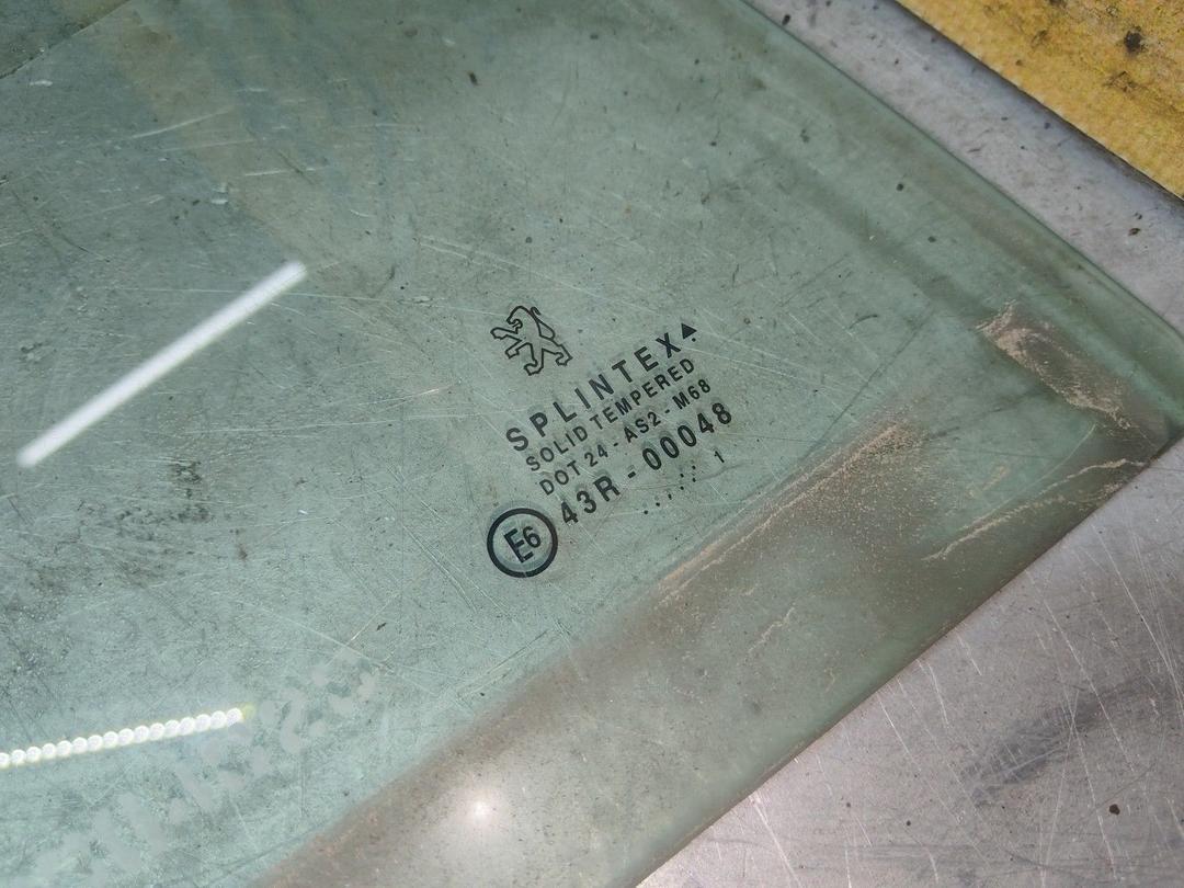 Стекло двери задней правой 27B724 Peugeot 307 - Фото 2