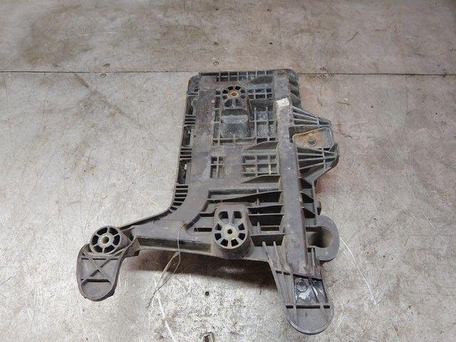 Полка аккумулятора PB5M1Y Volkswagen Passat - Фото 3