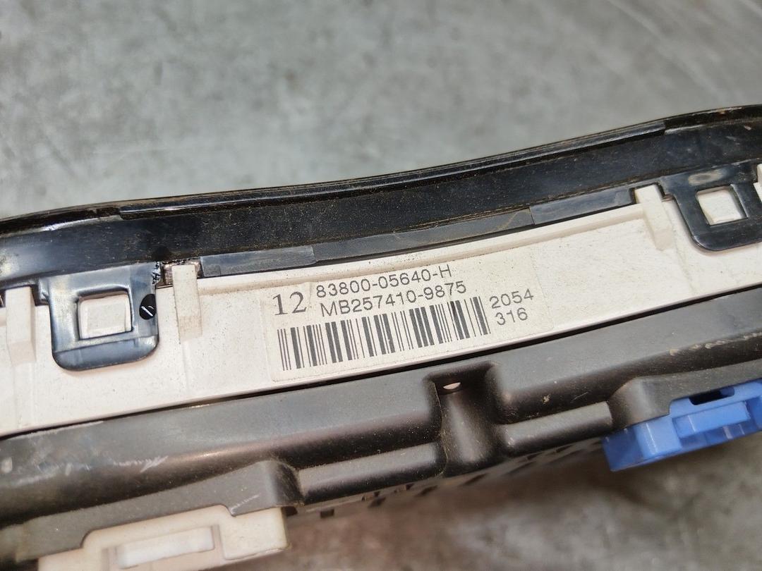 Щиток приборов (приборная панель) PE71GN Toyota Avensis купить на авторазборке