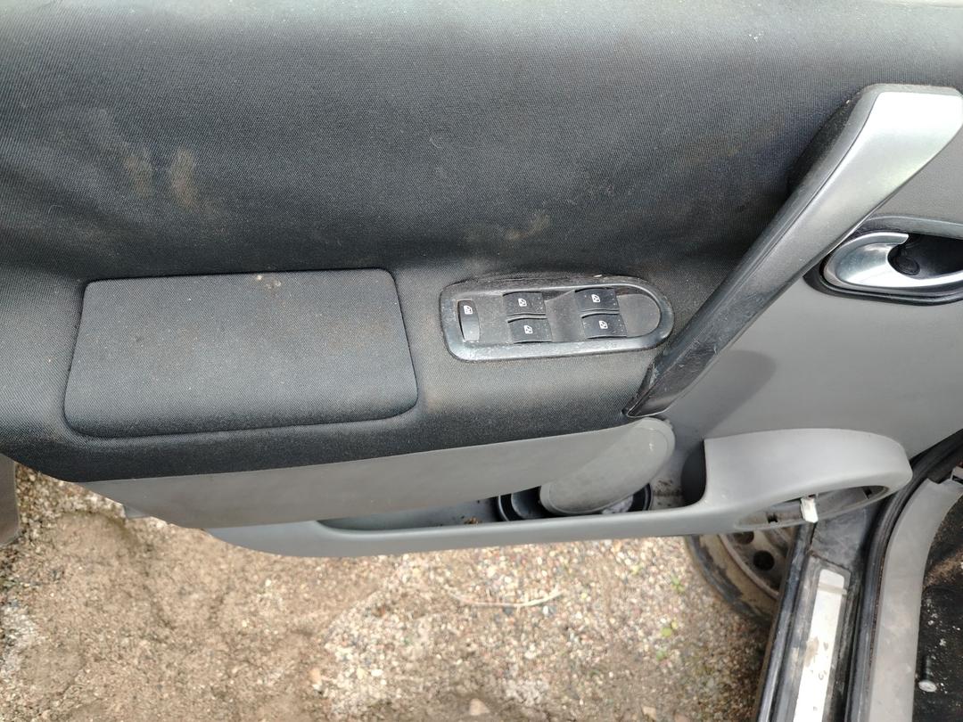 Блок управления стеклоподъемниками PKWHIM Renault Scenic