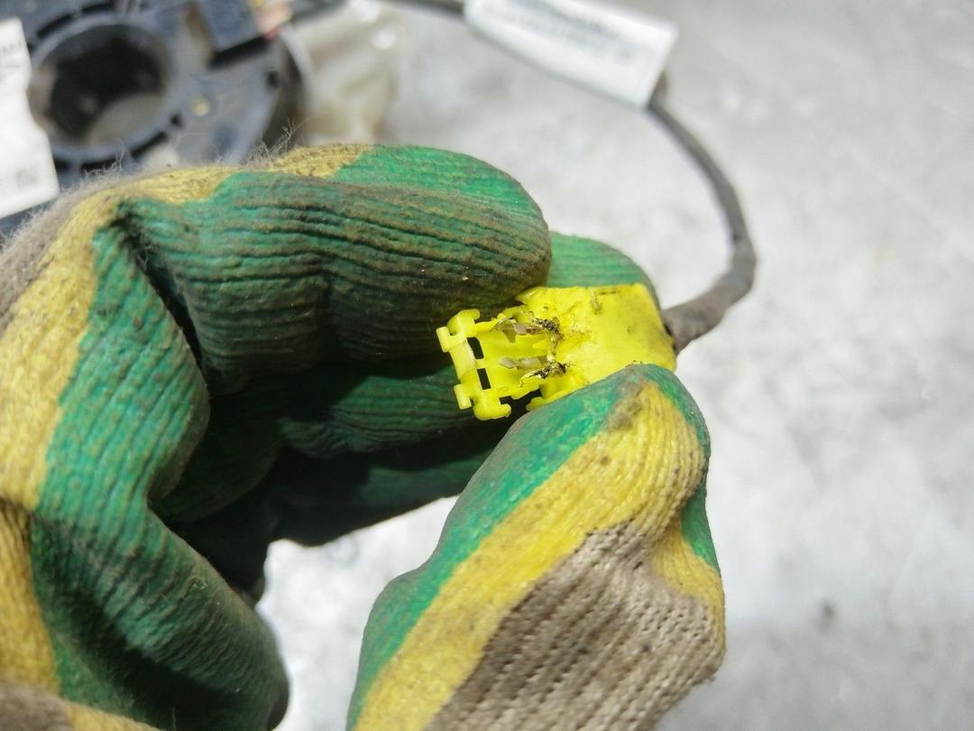 Шлейф руля DY5KU0 Nissan Almera купить в магазине запчастей бу