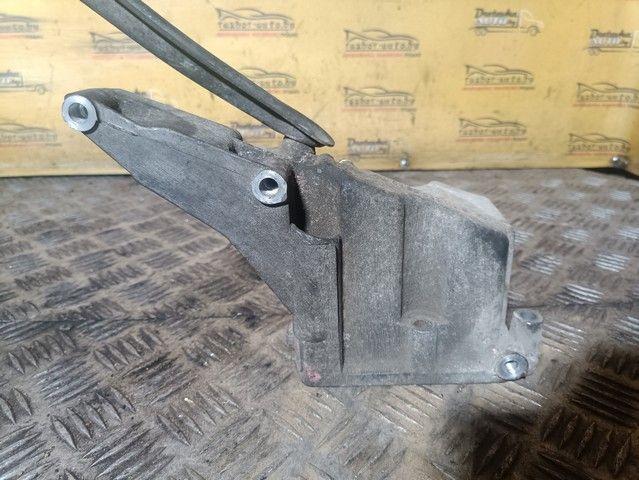 Кронштейн компрессора кондиционера CLFKC1 Mercedes C W202 - Фото 4