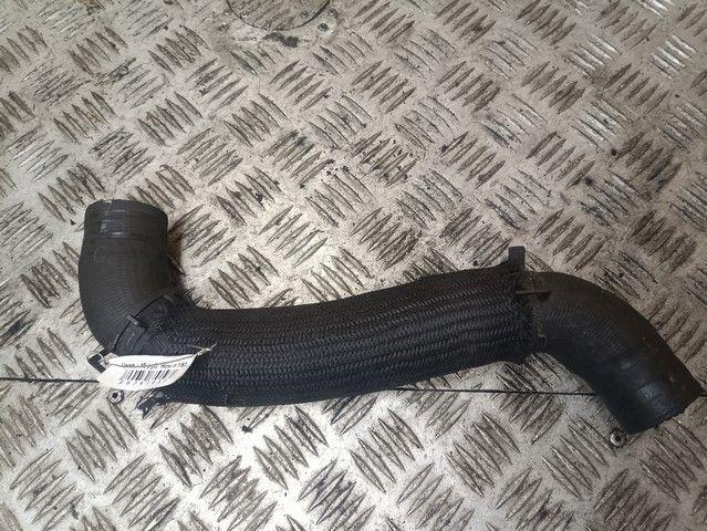 Патрубок радиатора NUVSM3 Toyota Avensis