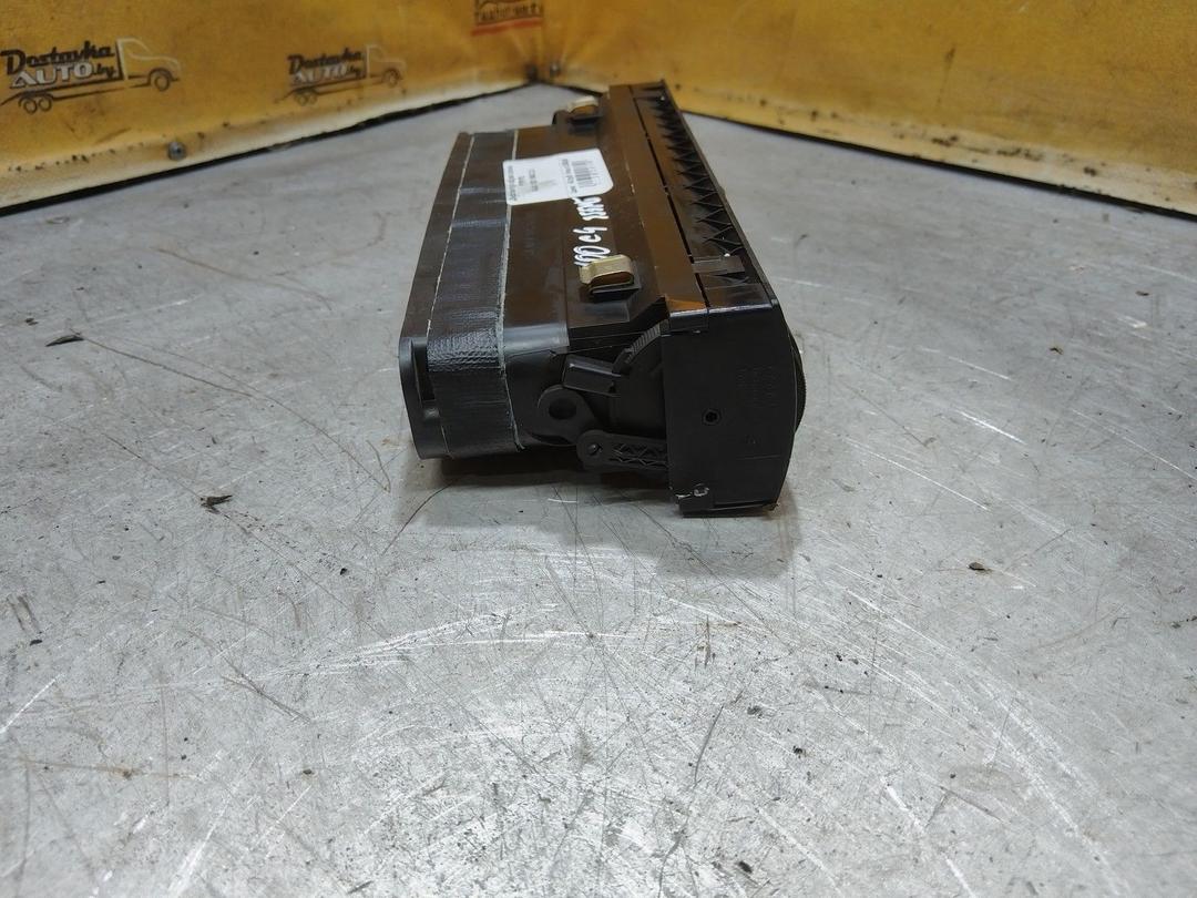 Дефлектор обдува салона P7RYF3 Audi 100 купить с доставкой