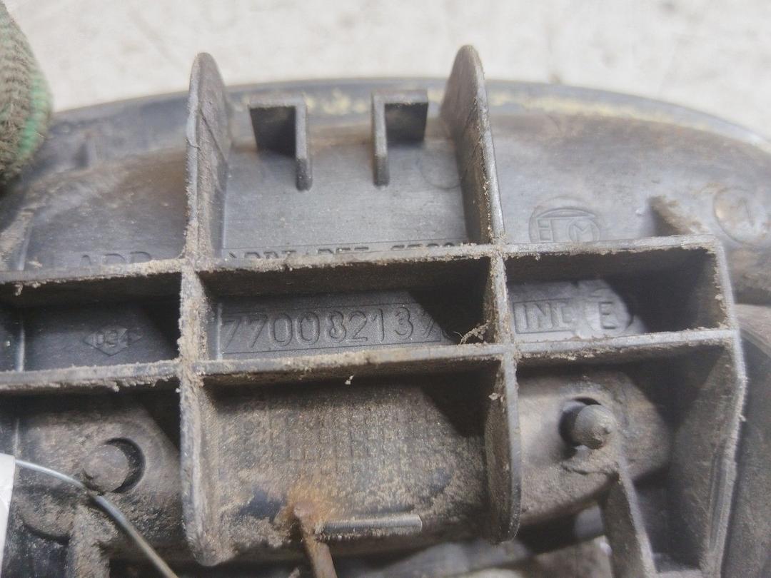 Ручка наружная задняя правая 2CZCIH Renault Laguna купить на авторазборке