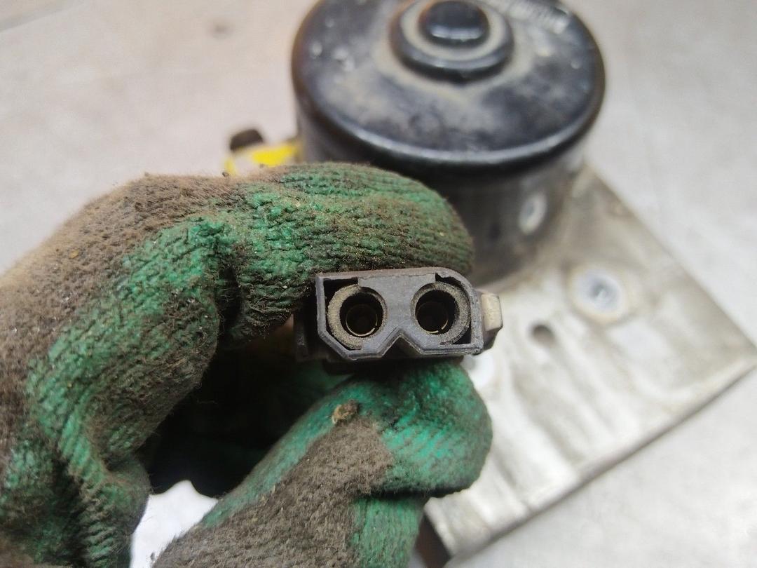 Блок ABS E2YW42 Volvo V70 - Фото 5