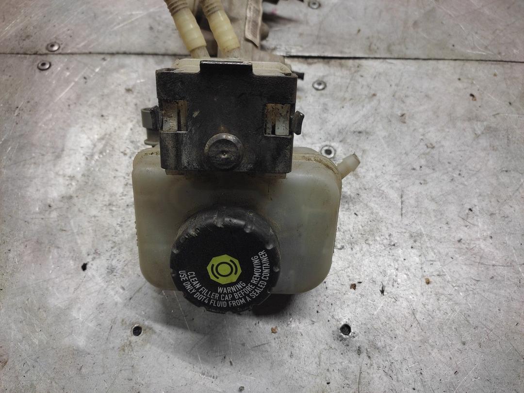 Цилиндр тормозной главный ECKNMJ Opel Meriva купить