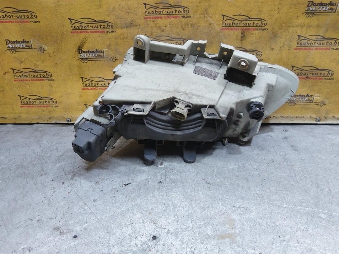 Фара правая P70T5I Renault Espace купить на авторазборке