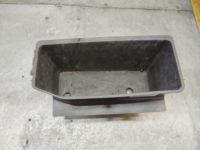 Обшивка багажника Q8668T BMW 5 E39 купить с доставкой