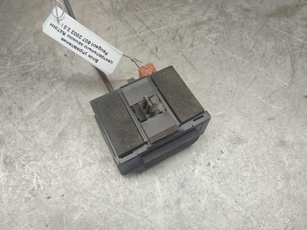 Блок управления центральным замком R47IHH Peugeot 607 - Фото 3